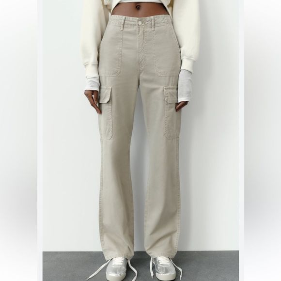 Zara Pants - Zara High Waisted Cargo Pants, excellent condition, size 4